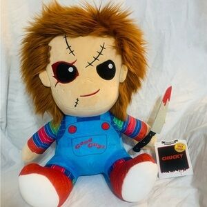 NWT Child’s Play Chucky 16” Shake Action Plush Doll. Batteries Included